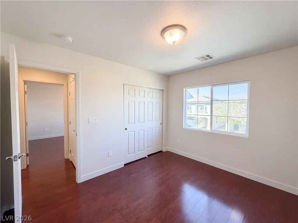 10112 Herons Rise, Las Vegas, NV 89141