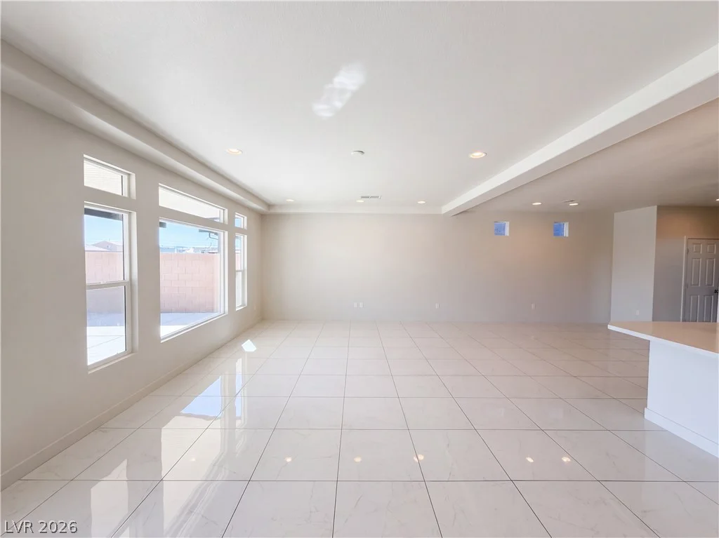 10112 Herons Rise, Las Vegas, NV 89141