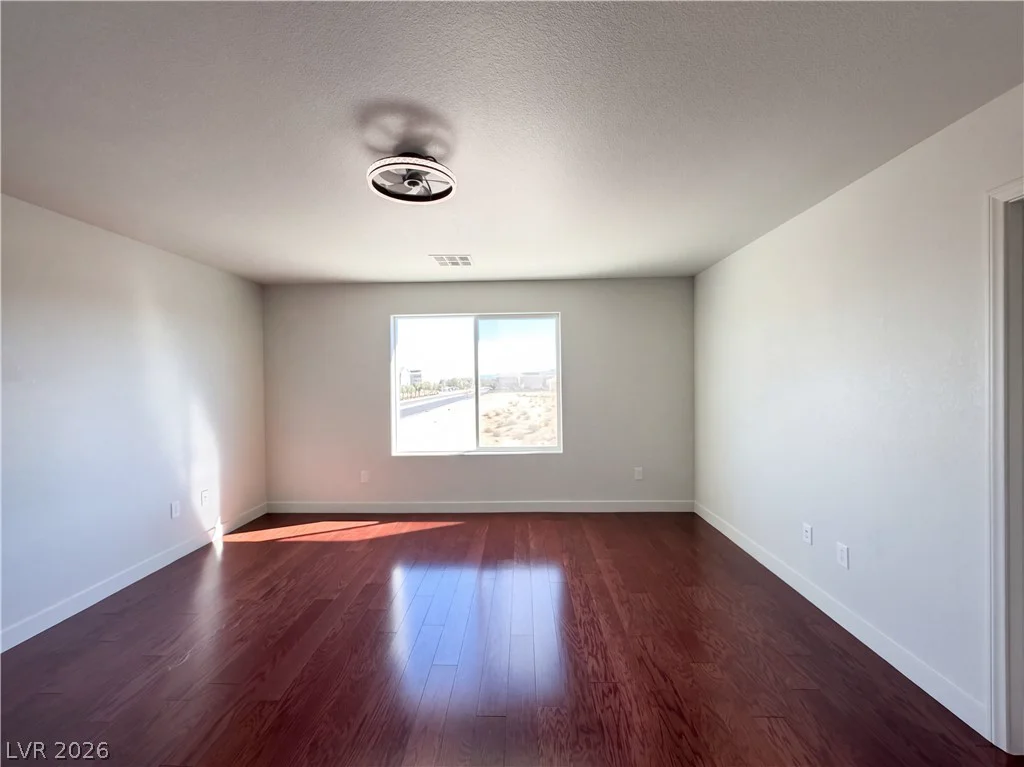 10112 Herons Rise, Las Vegas, NV 89141