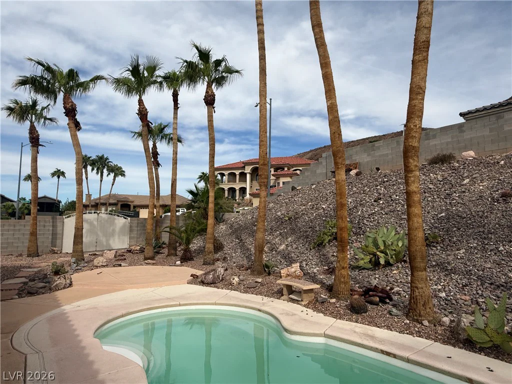 899 Rhyolite, Henderson, NV 89011