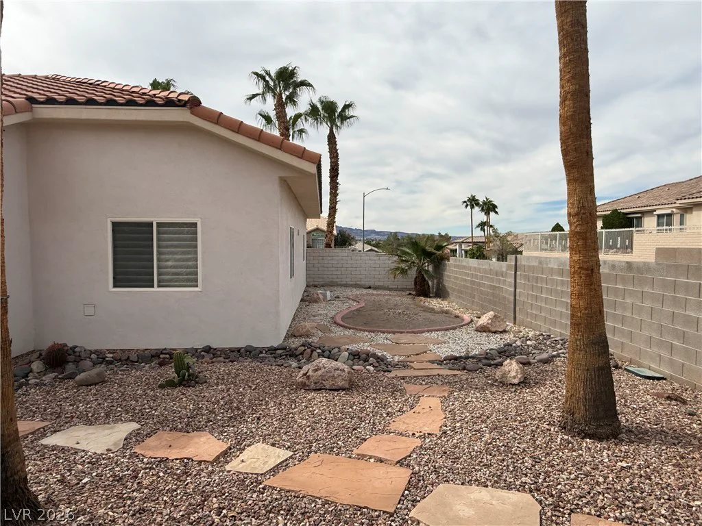 899 Rhyolite, Henderson, NV 89011