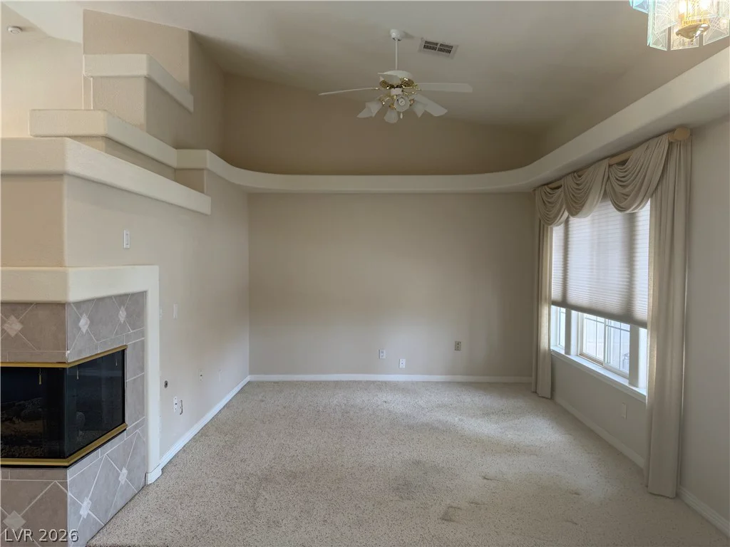 899 Rhyolite, Henderson, NV 89011
