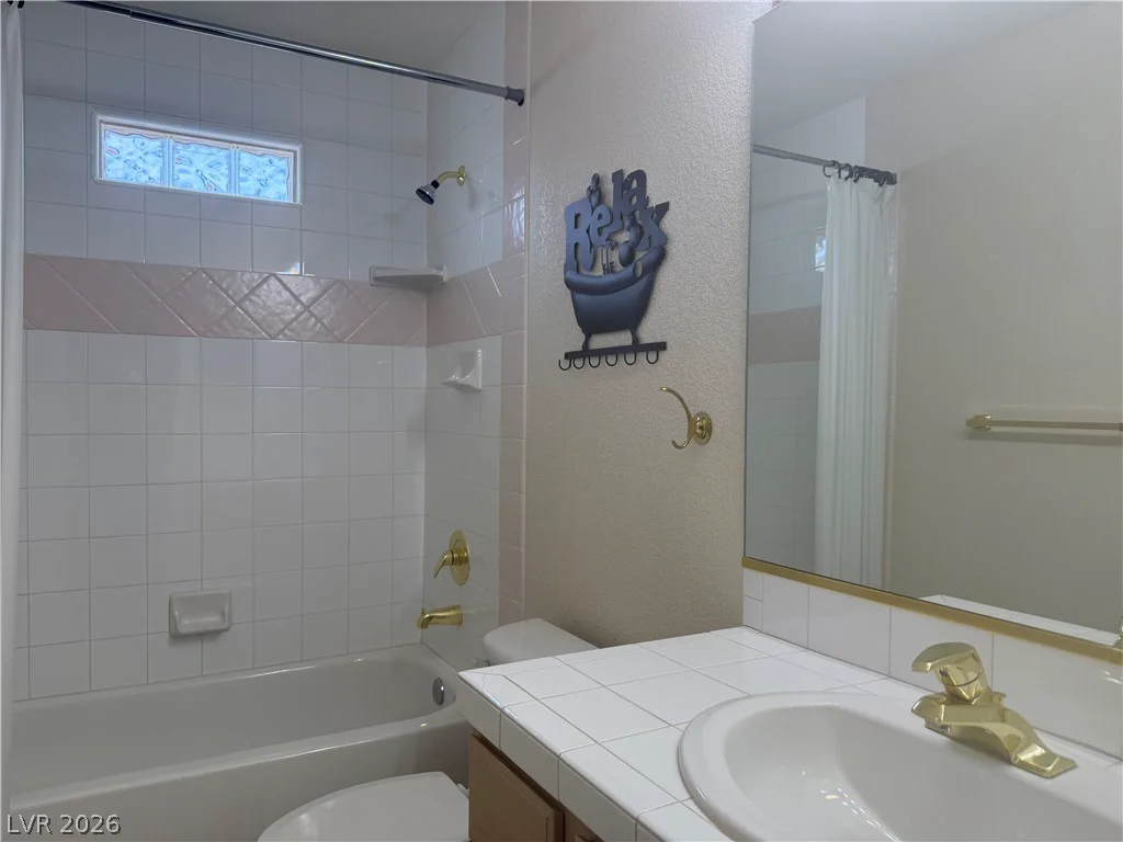 899 Rhyolite, Henderson, NV 89011