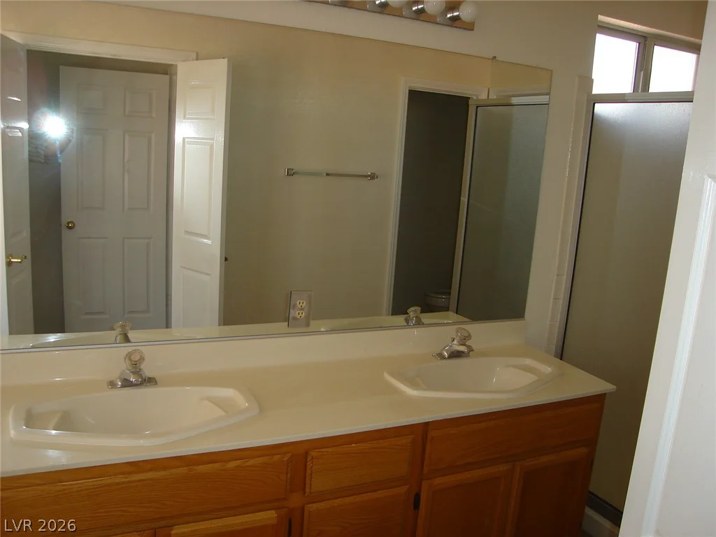 9816 Cactus View, Las Vegas, NV 89117