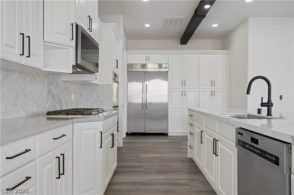 19 Via Del Garda, Henderson, NV 89011
