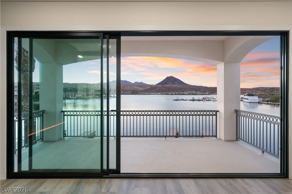 19 Via Del Garda, Henderson, NV 89011