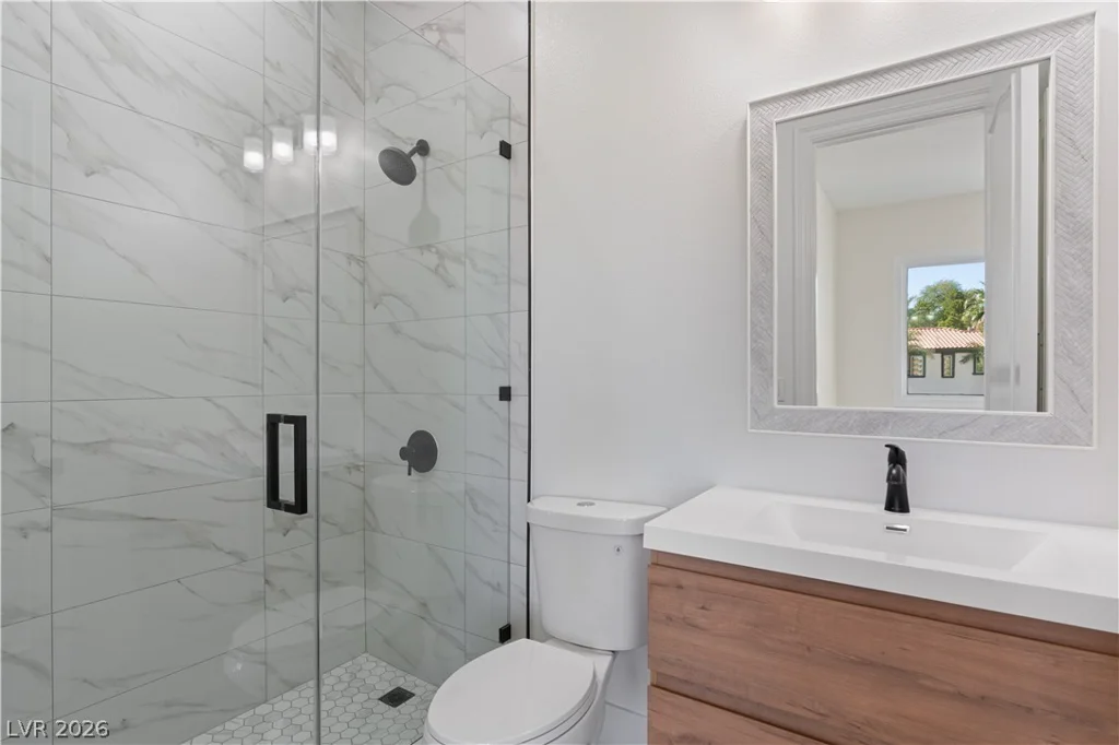 19 Via Del Garda, Henderson, NV 89011