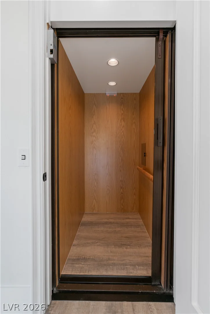 19 Via Del Garda, Henderson, NV 89011