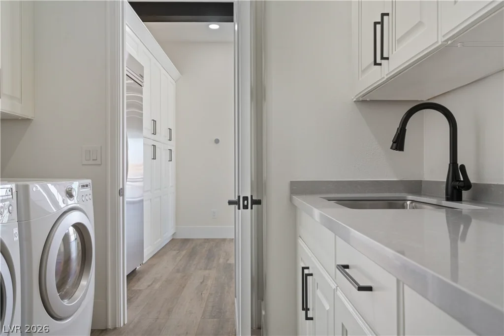 19 Via Del Garda, Henderson, NV 89011
