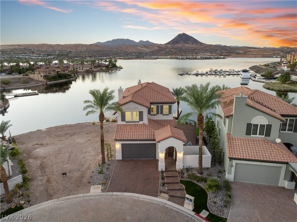 19 Via Del Garda, Henderson, NV 89011