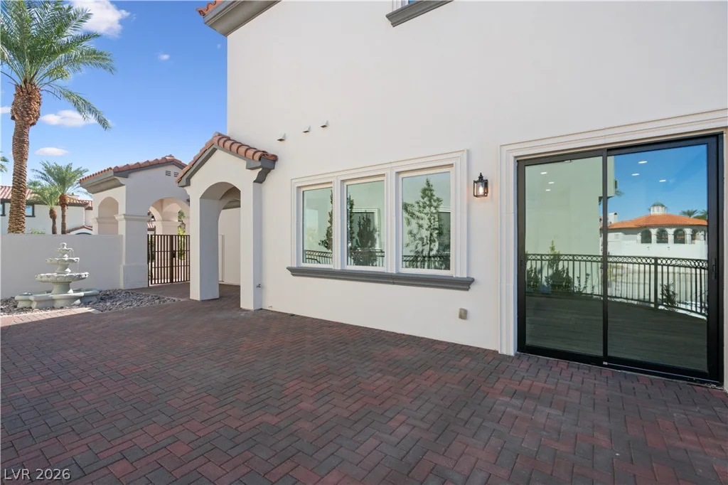 19 Via Del Garda, Henderson, NV 89011