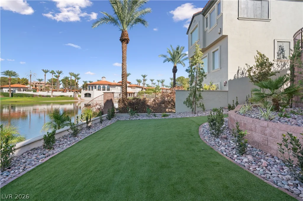 19 Via Del Garda, Henderson, NV 89011
