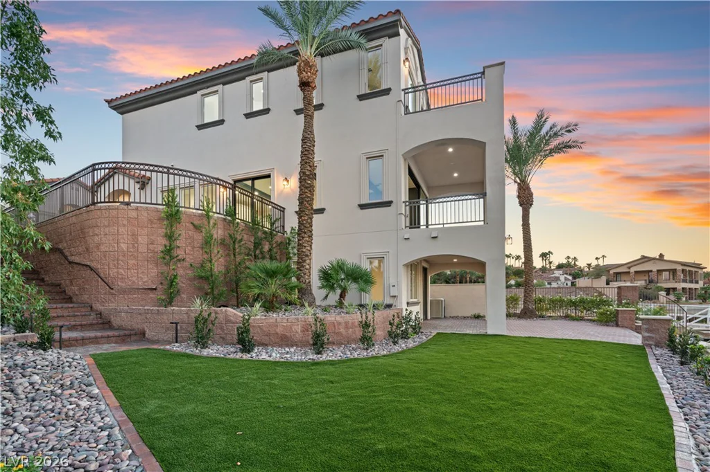 19 Via Del Garda, Henderson, NV 89011