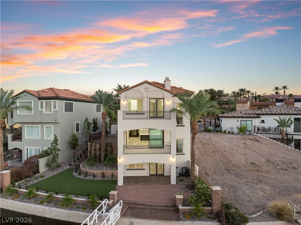 19 Via Del Garda, Henderson, NV 89011