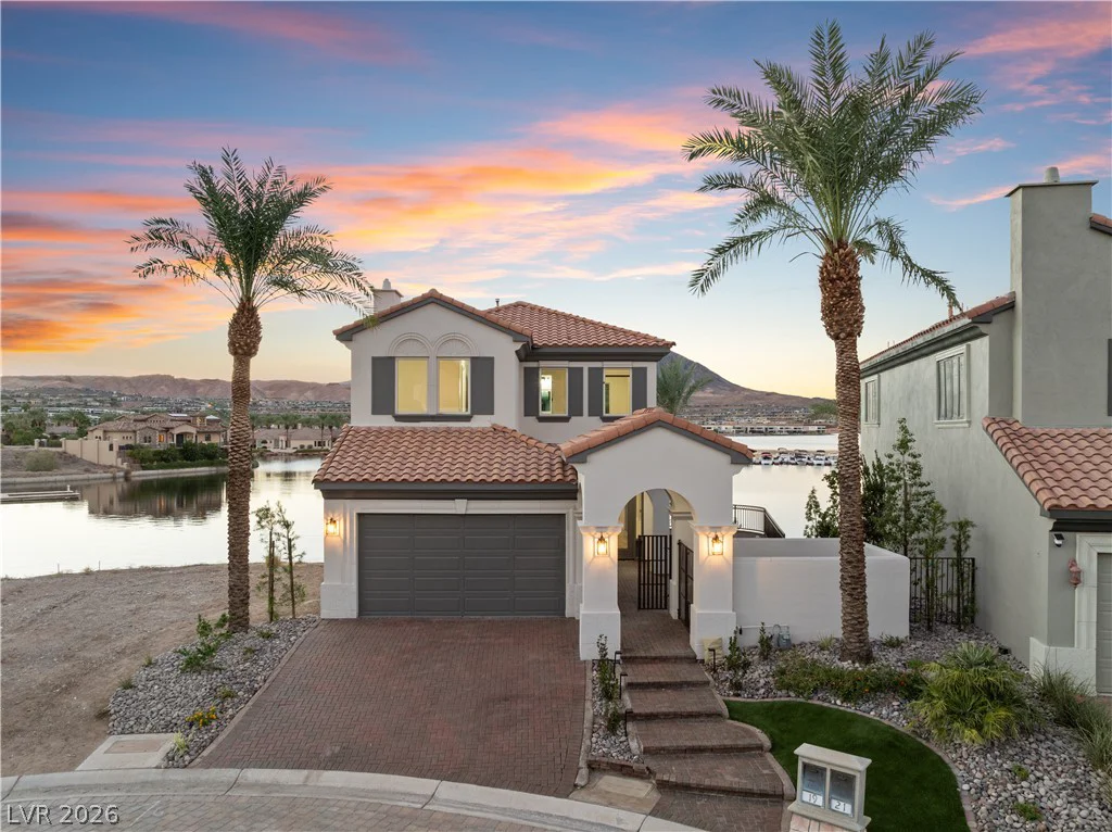 19 Via Del Garda, Henderson, NV 89011