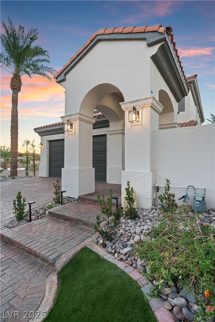 19 Via Del Garda, Henderson, NV 89011