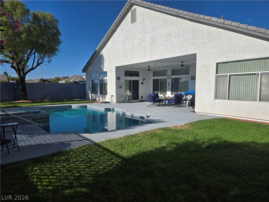 5562 Oakview Falls, Las Vegas, NV 89148
