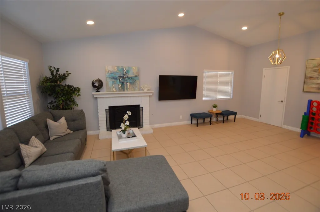 4406 Newhaven, Las Vegas, NV 89147