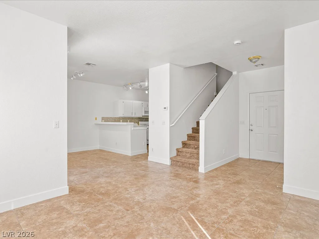 251 Green Valley, Henderson, NV 89012