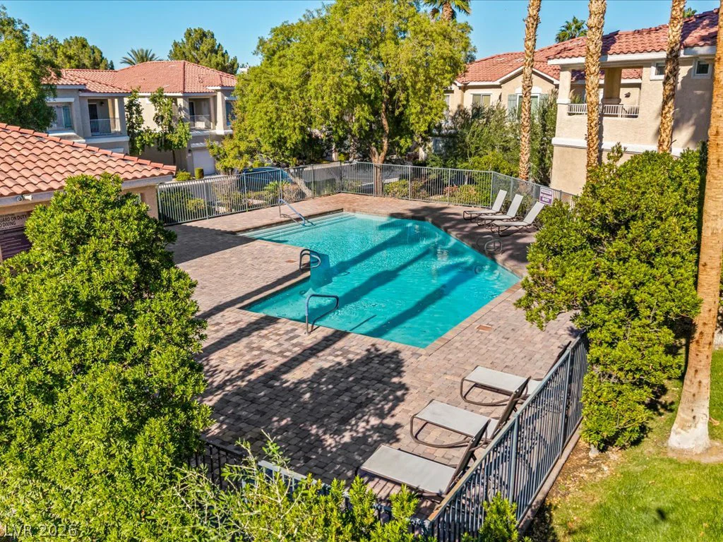 251 Green Valley, Henderson, NV 89012