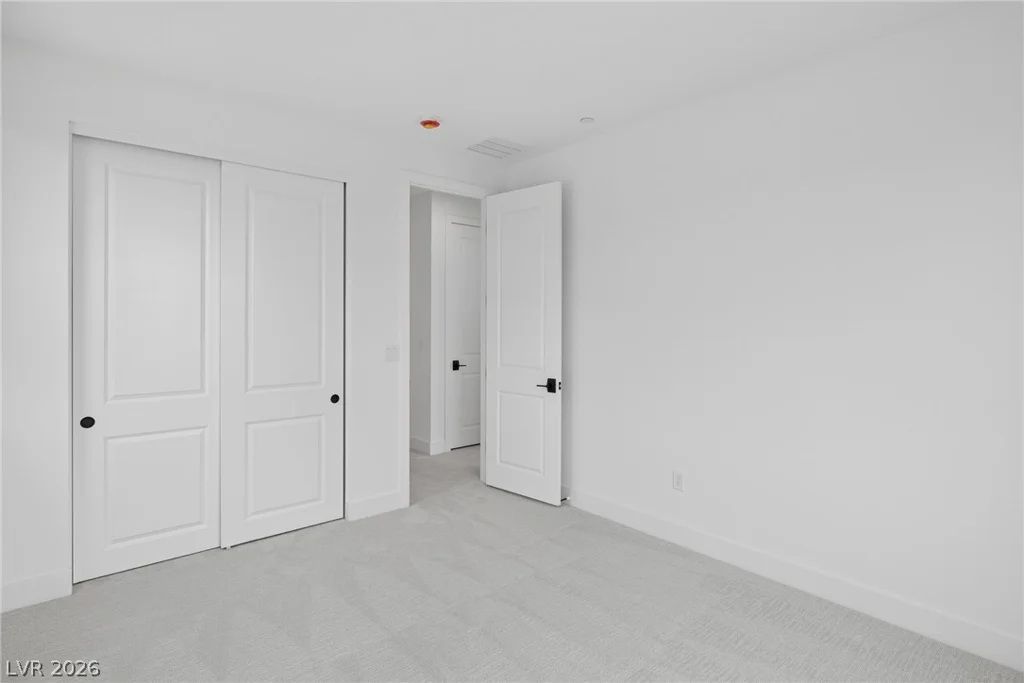 961 Golden Summit, Las Vegas, NV 89138