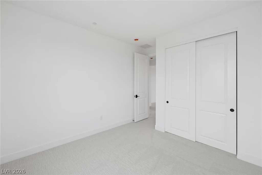 961 Golden Summit, Las Vegas, NV 89138