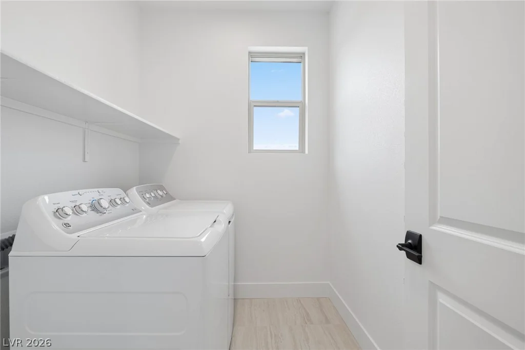 961 Golden Summit, Las Vegas, NV 89138