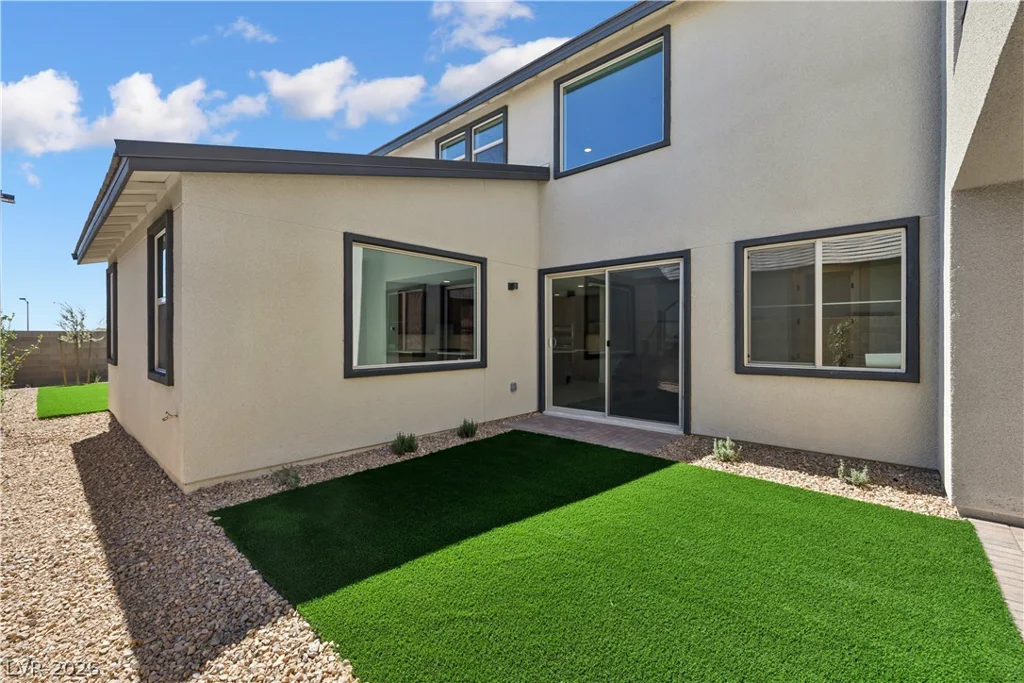 961 Golden Summit, Las Vegas, NV 89138