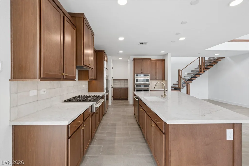 961 Golden Summit, Las Vegas, NV 89138