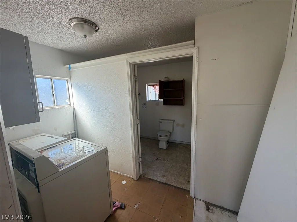 212 Mojave, Henderson, NV 89015