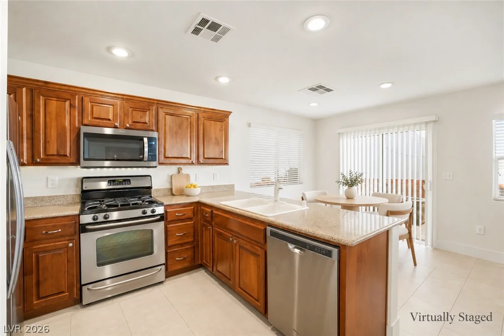 6043 Dewey, Las Vegas, NV 89118