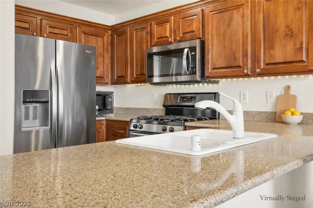 6043 Dewey, Las Vegas, NV 89118