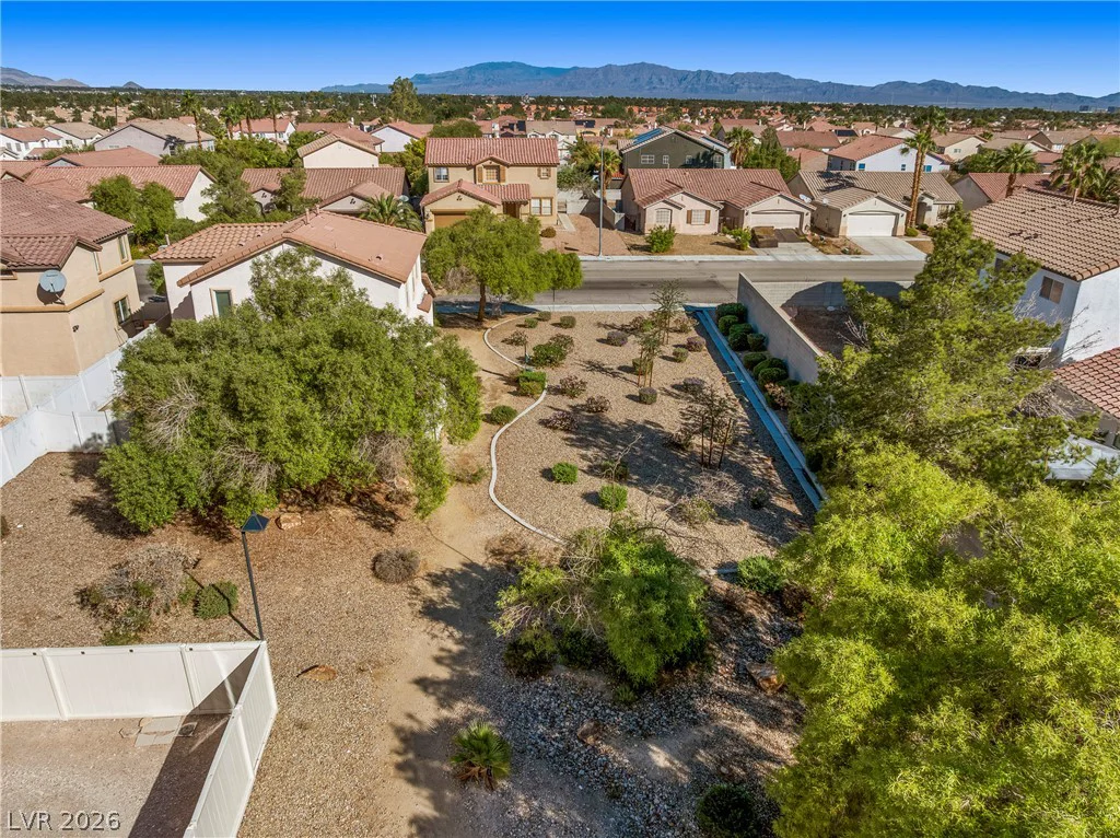 6043 Dewey, Las Vegas, NV 89118