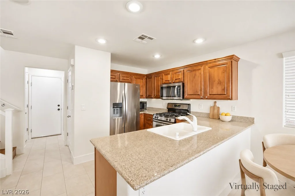 6043 Dewey, Las Vegas, NV 89118