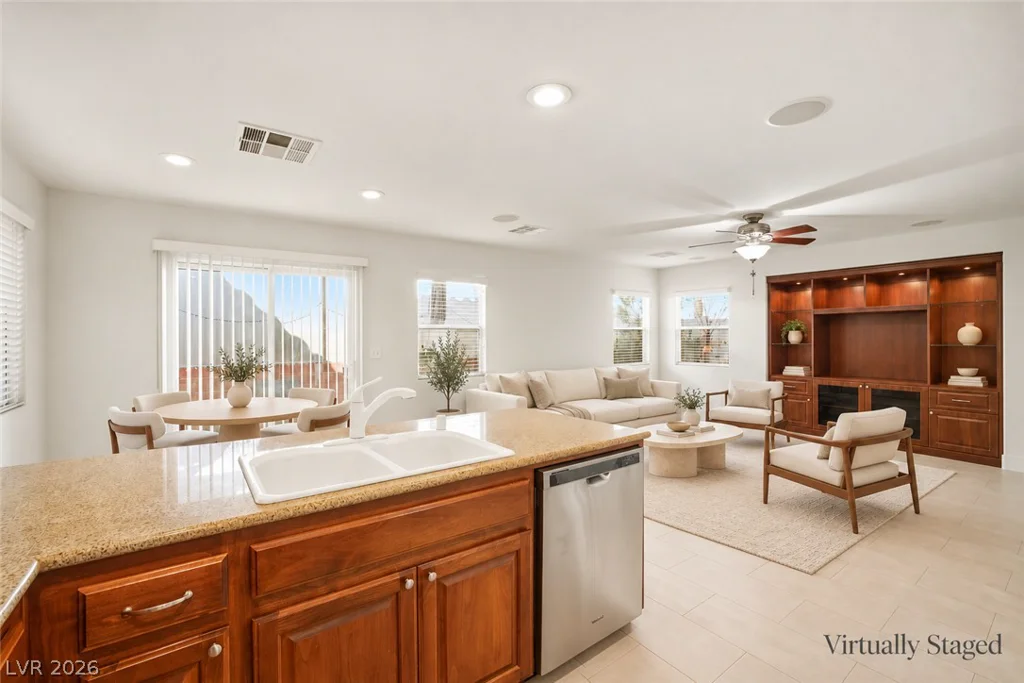 6043 Dewey, Las Vegas, NV 89118