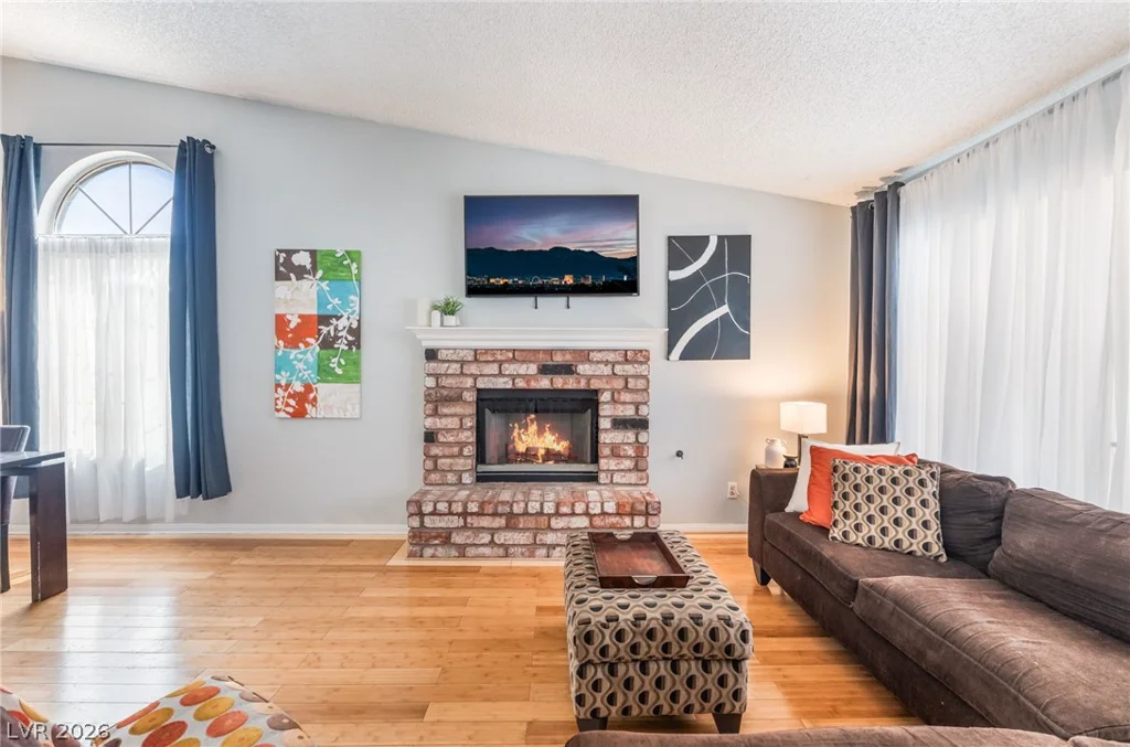 901 Shifting Sands, Las Vegas, NV 89108