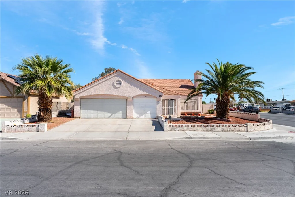 901 Shifting Sands, Las Vegas, NV 89108