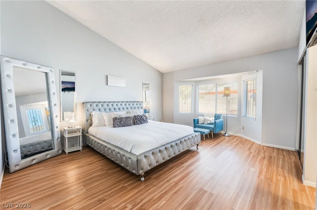 901 Shifting Sands, Las Vegas, NV 89108
