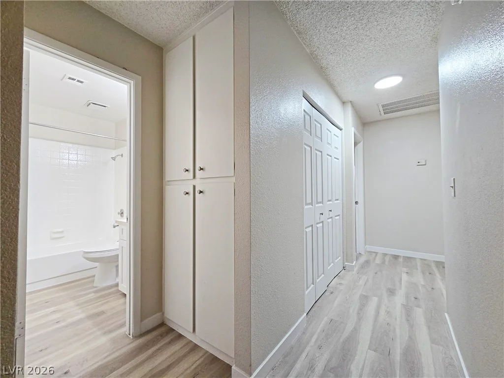 1025 Willow Tree, Las Vegas, NV 89128