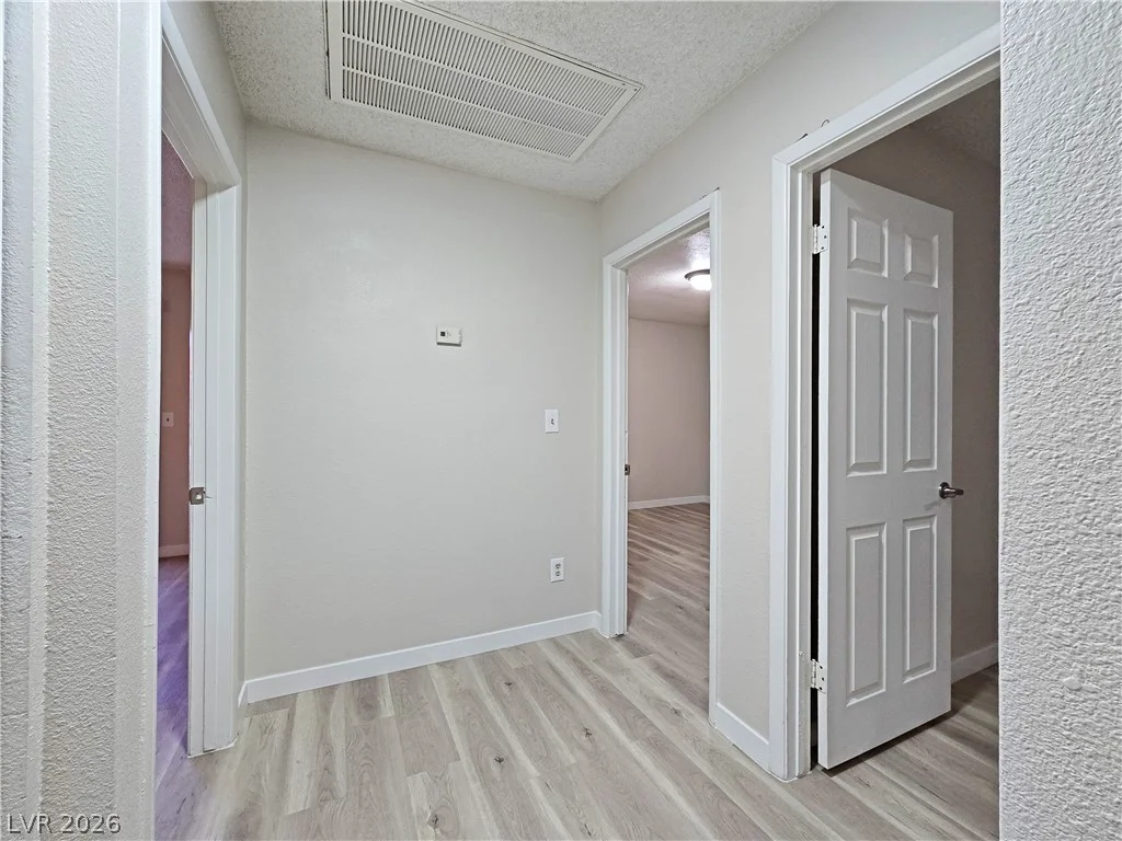 1025 Willow Tree, Las Vegas, NV 89128