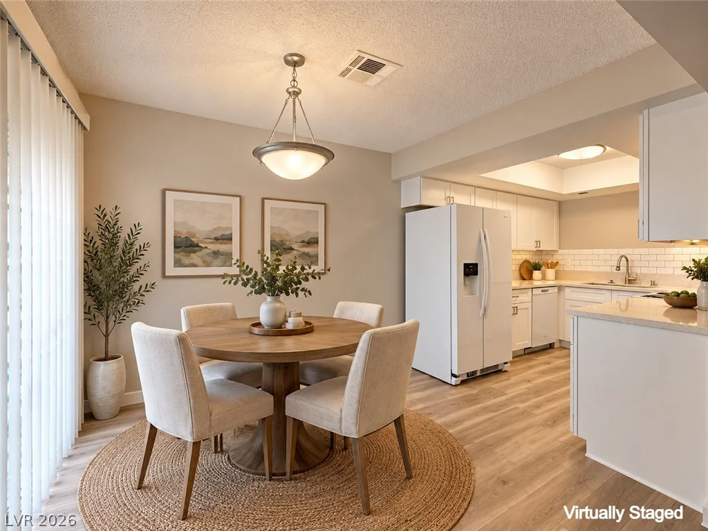 1025 Willow Tree, Las Vegas, NV 89128