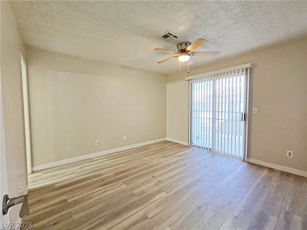 1025 Willow Tree, Las Vegas, NV 89128