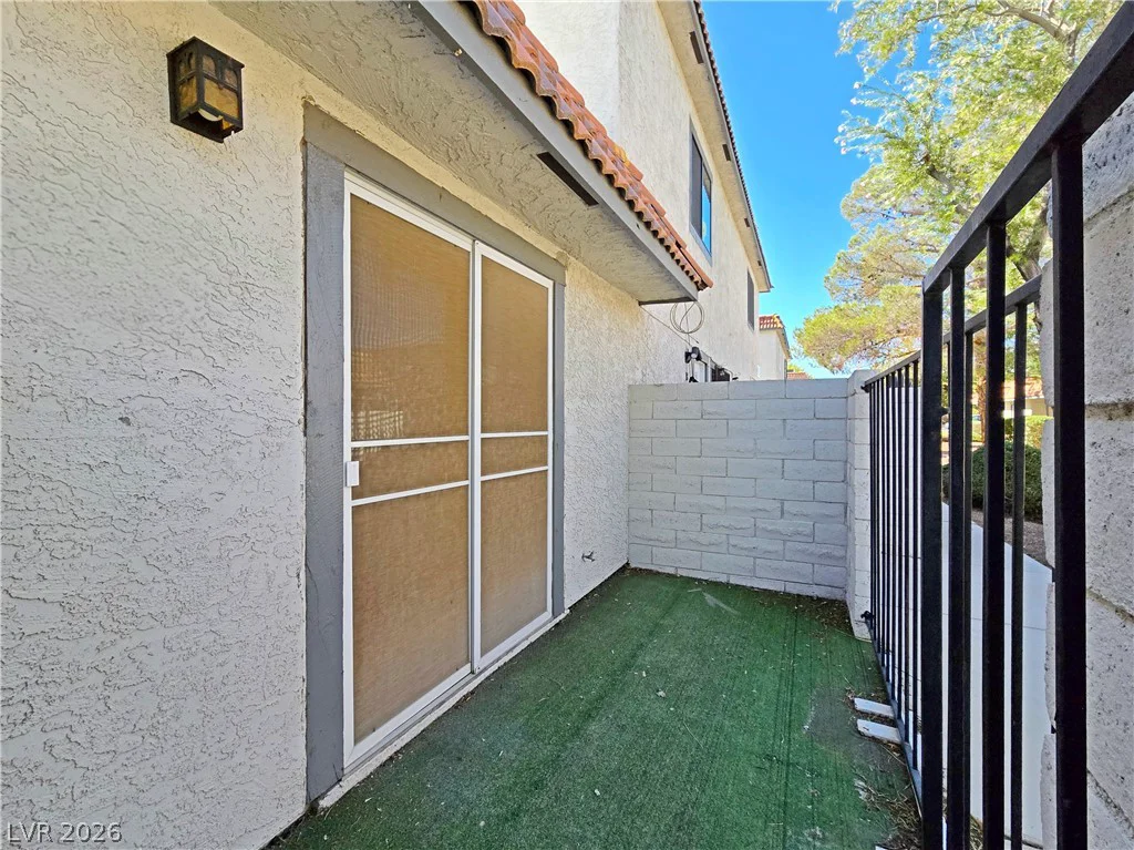 1025 Willow Tree, Las Vegas, NV 89128