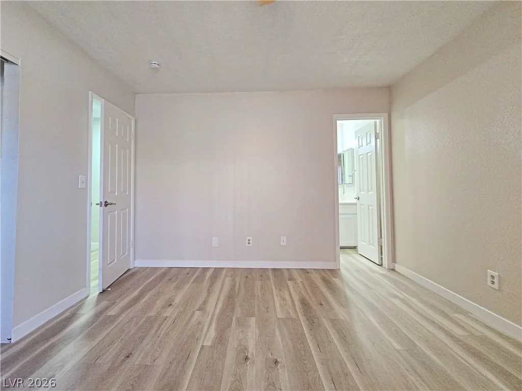 1025 Willow Tree, Las Vegas, NV 89128