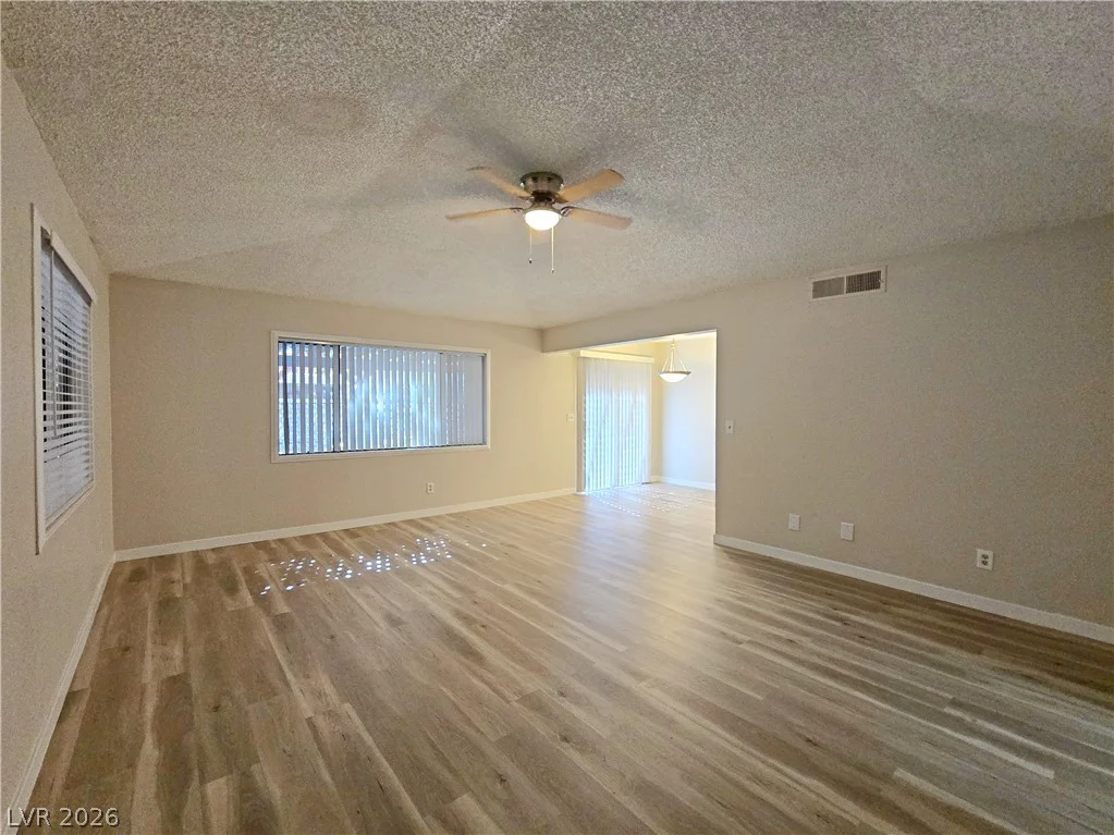 1025 Willow Tree, Las Vegas, NV 89128