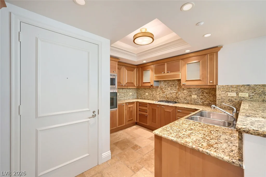 2777 Paradise, Las Vegas, NV 89109