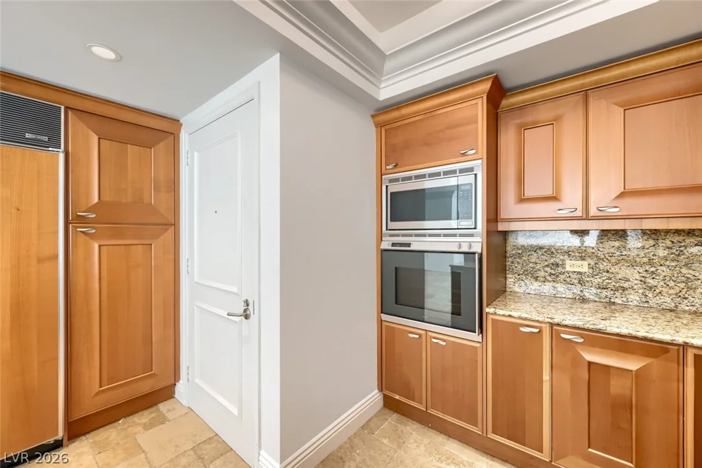 2777 Paradise, Las Vegas, NV 89109