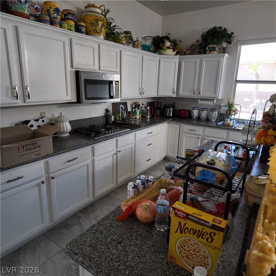 1405 Blazing Sand, Las Vegas, NV 89110
