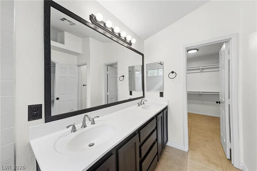 9474 Lightning Bay, Las Vegas, NV 89123
