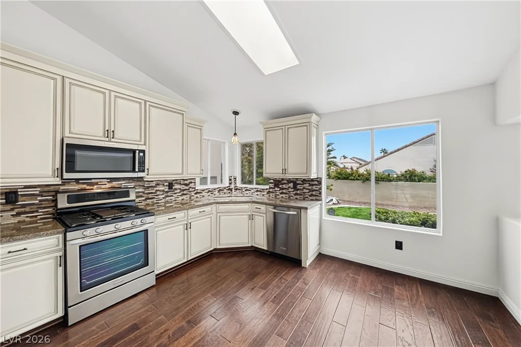 9474 Lightning Bay, Las Vegas, NV 89123